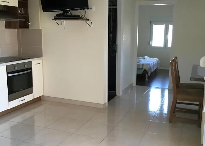 Lipovica * Sukošan